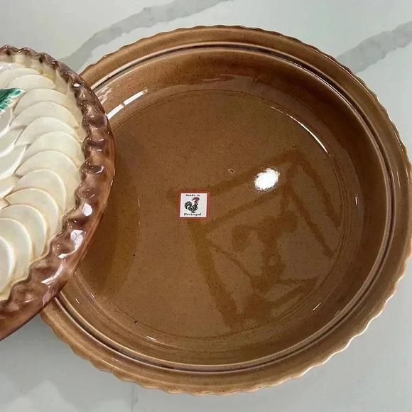 CERIART Apple Pie Ceramic Pie Plate with Lid – Hand-Painted Portugal‎ - Picture 3 of 15